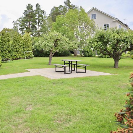 Pensionat Prinshoejden - Home Katrineholm Zewnętrze zdjęcie